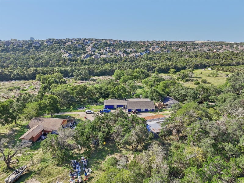 Virtual tour of 8737 W Highway 71