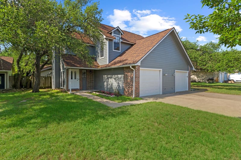 Virtual tour of 8805 Clearbrook Trl Unit #A
