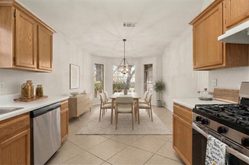 Virtual tour of 8805 Francia TRL