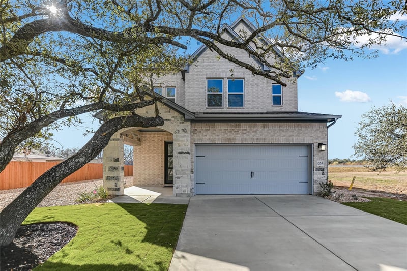 Virtual tour of 881 Prominence Way