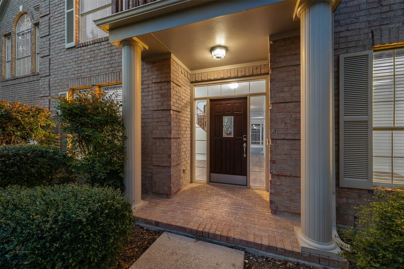 Virtual tour of 8812 Grape Cv