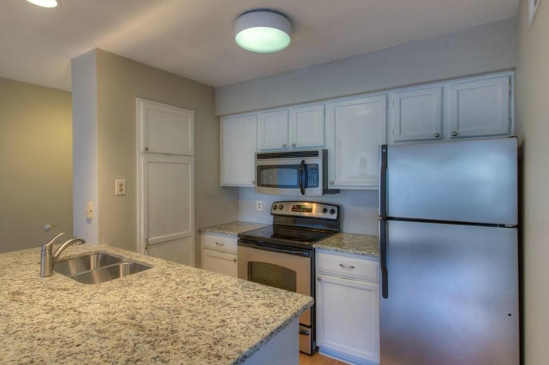 Virtual tour of 8888 Tallwood Dr Unit #1208