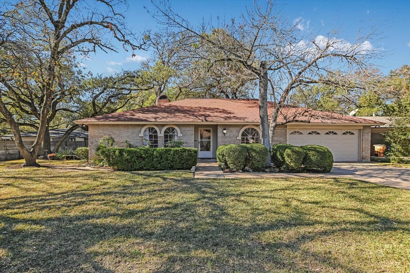 Virtual tour of 8900 Currywood Dr