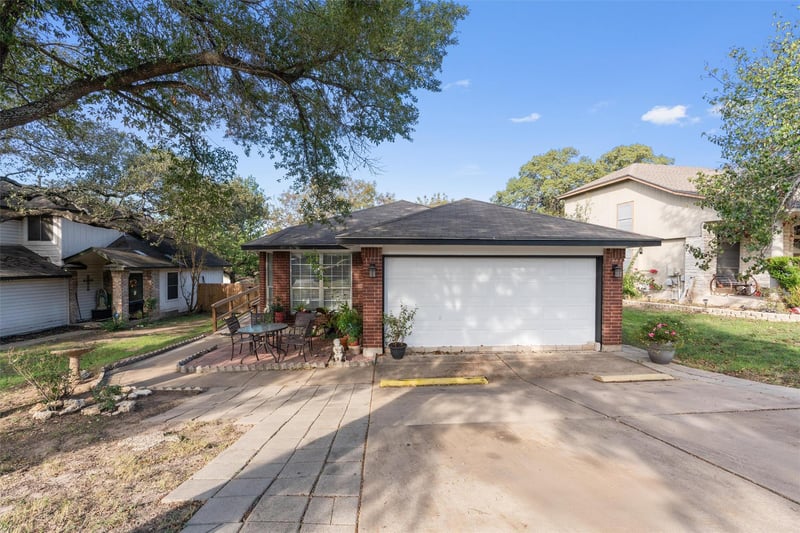 Virtual tour of 8904 Francia TRL