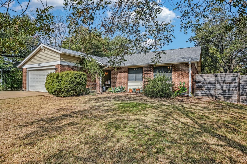 Virtual tour of 8906 Sparkling Creek Dr