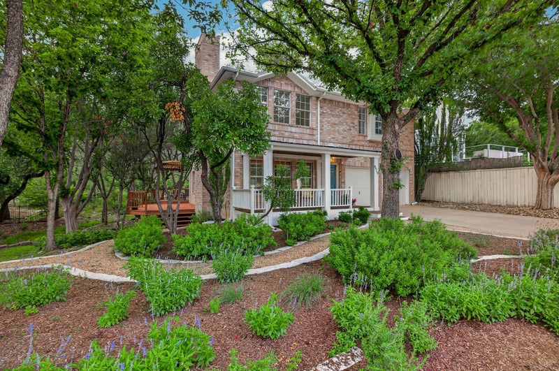 Virtual tour of 8910 Spicebrush DR