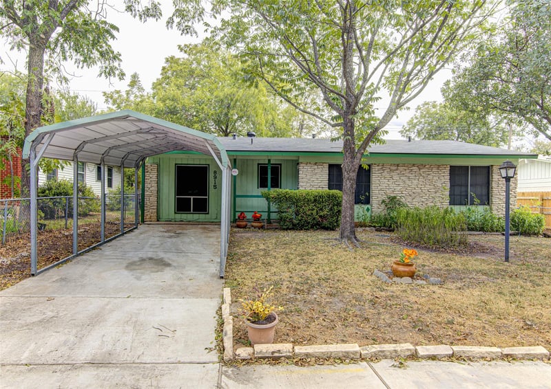 Virtual tour of 8915 Slayton DR
