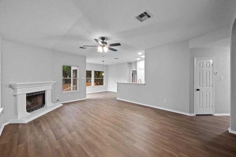 Virtual tour of 8943 W Hove Loop