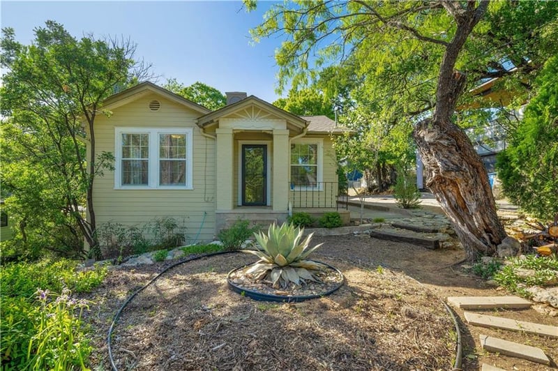 Virtual tour of 900 Patterson Ave