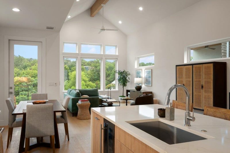 Virtual tour of 900 S 2nd ST Unit #3