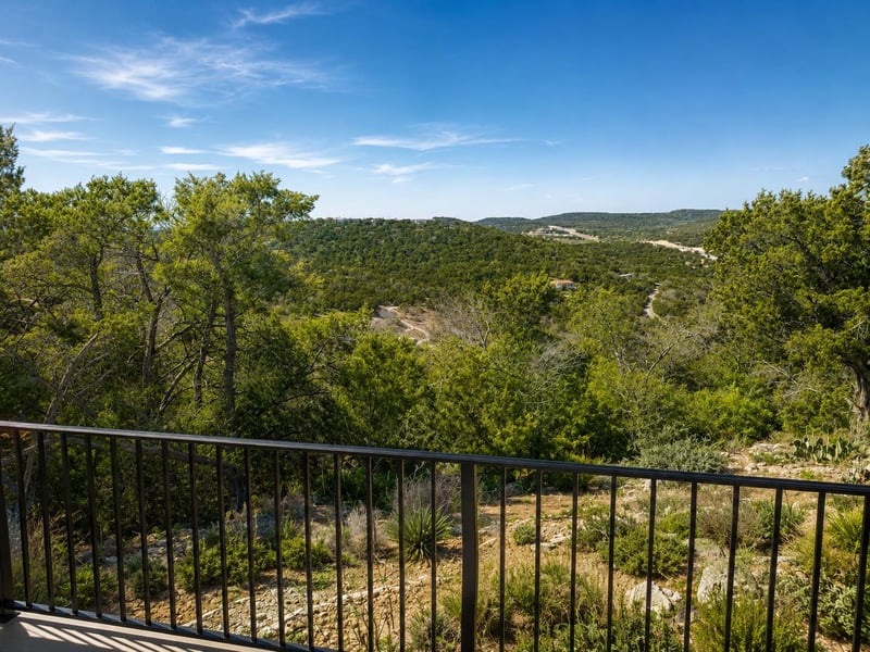 Virtual tour of 9008 Hobby LN