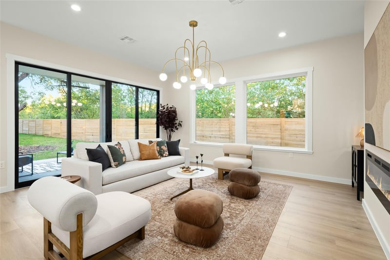 Virtual tour of 901 Redd ST Unit #2