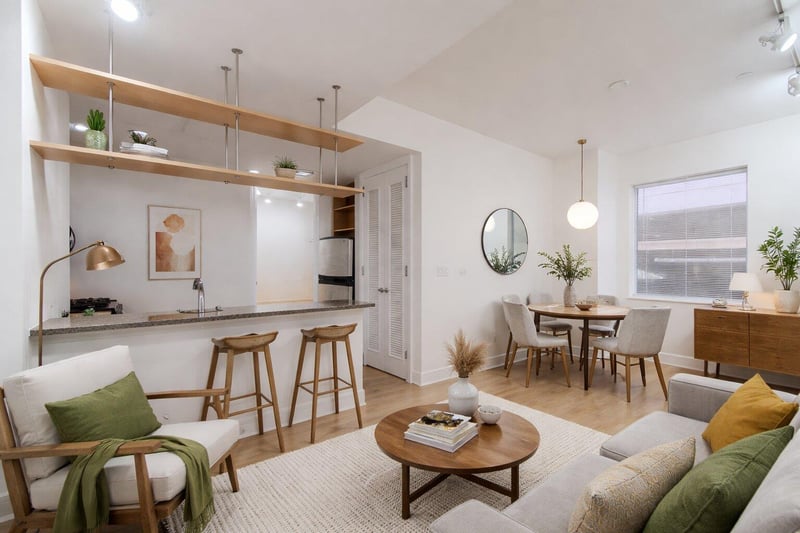 Virtual tour of 901 W 9th St Unit #217