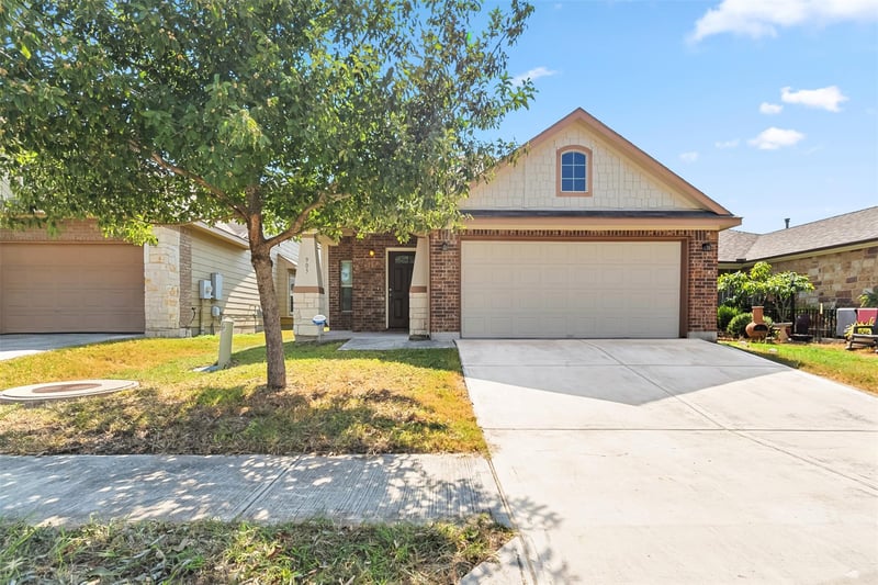 Virtual tour of 903 Yabers Ct