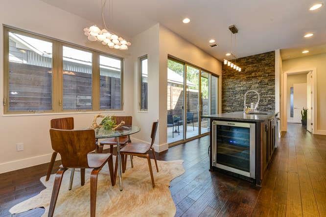 Virtual tour of 905 W Mary St Unit #B