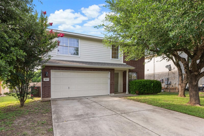 Virtual tour of 906 Indian Meadow DR