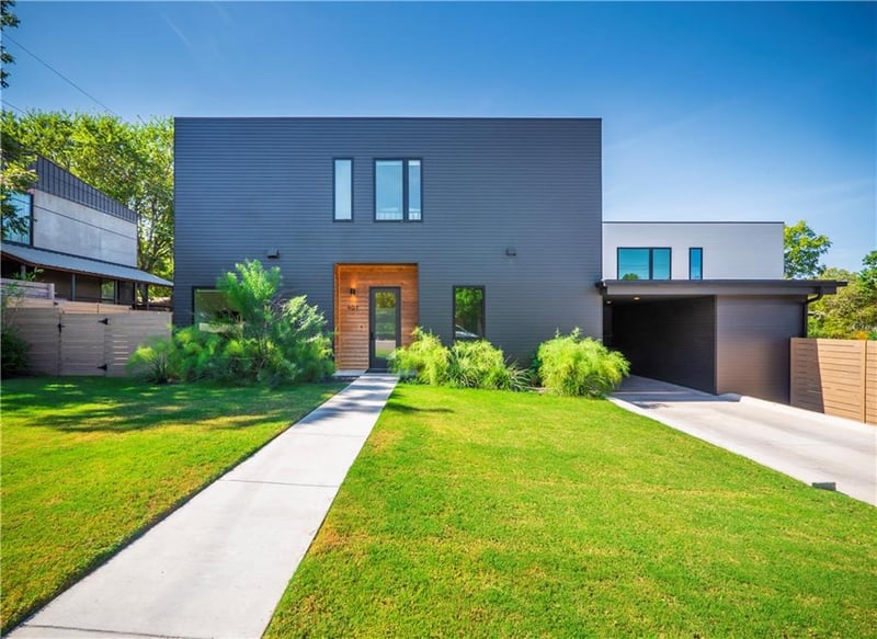 Virtual tour of 907 Barton SKWY