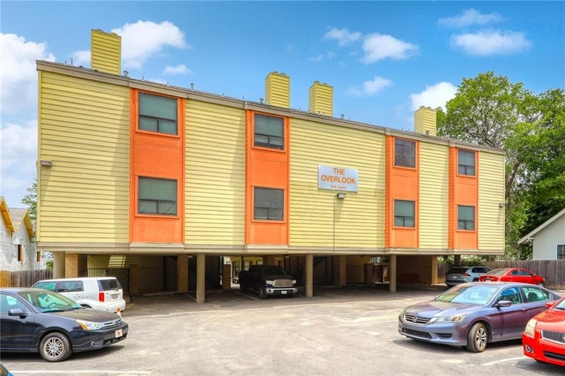 Virtual tour of 908 Poplar St Unit #105