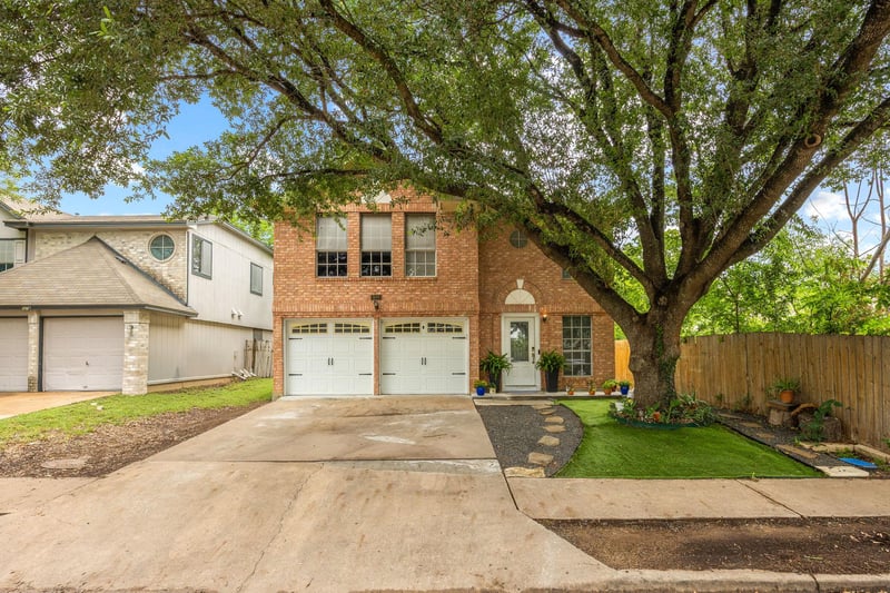 Virtual tour of 908 Tayside DR