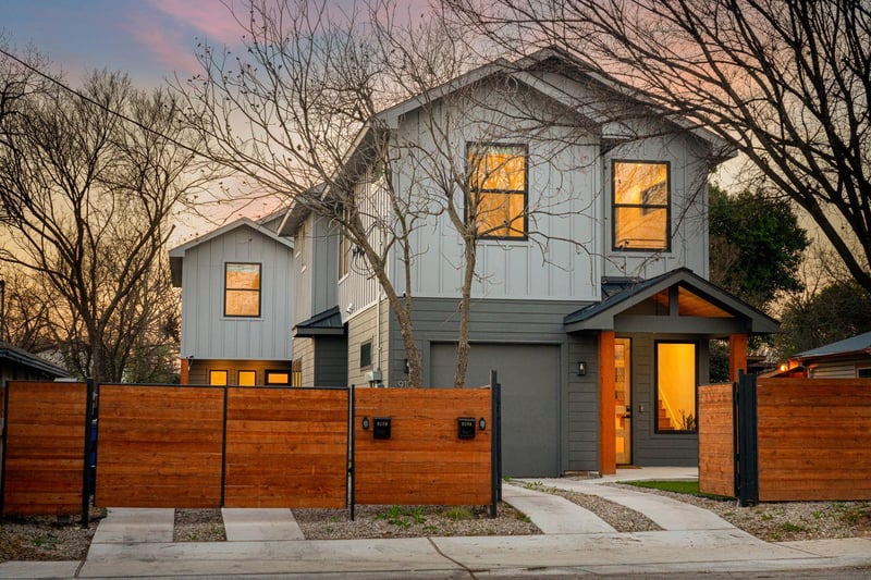 Virtual tour of 910 Tillery ST Unit #A