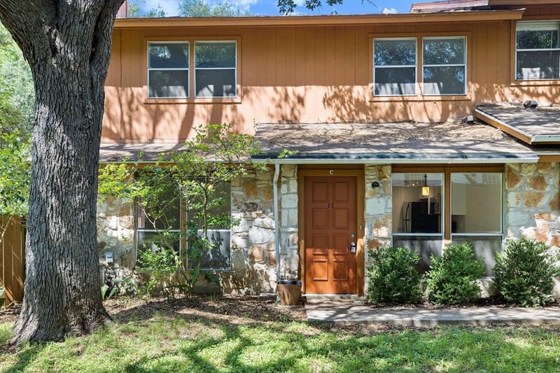 Virtual tour of 9100 Mountain Ridge Dr Unit #5C