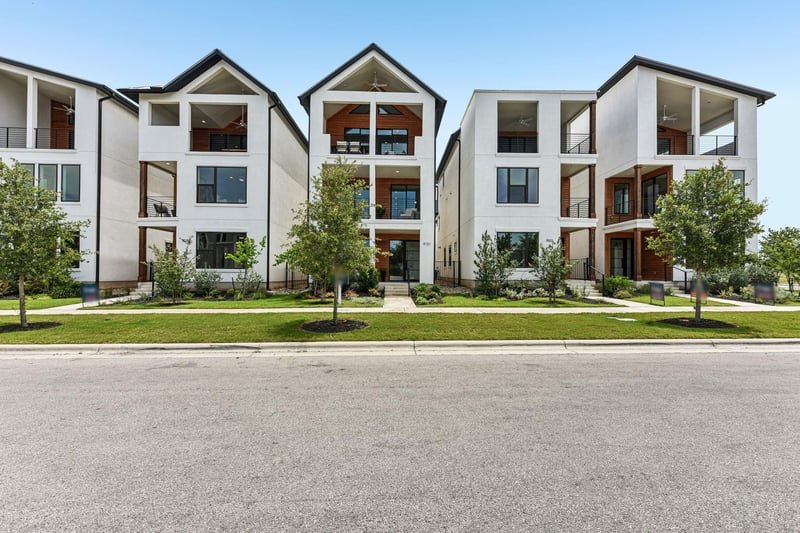 Virtual tour of 9101 Cattle Baron PATH