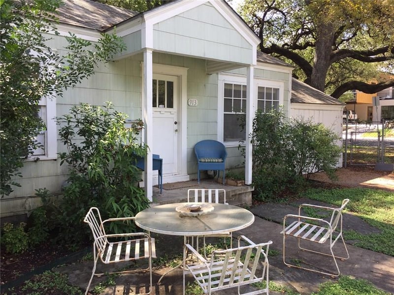 Virtual tour of 913 Ramona St
