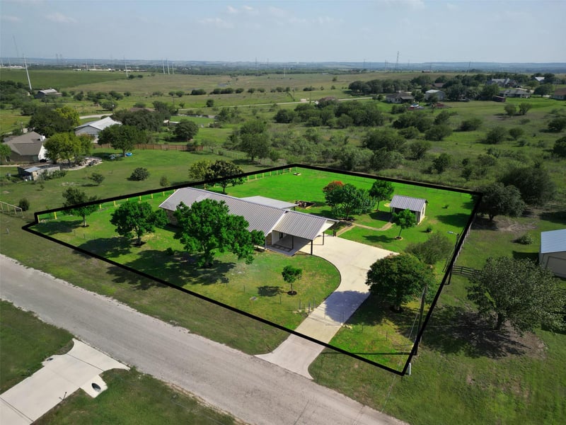 Virtual tour of 913 Ridge DR