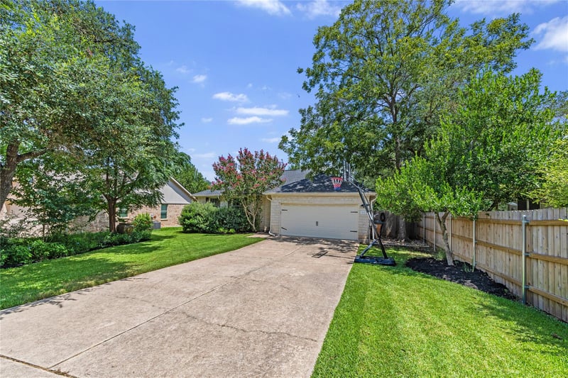 Virtual tour of 9131 Edwardson LN