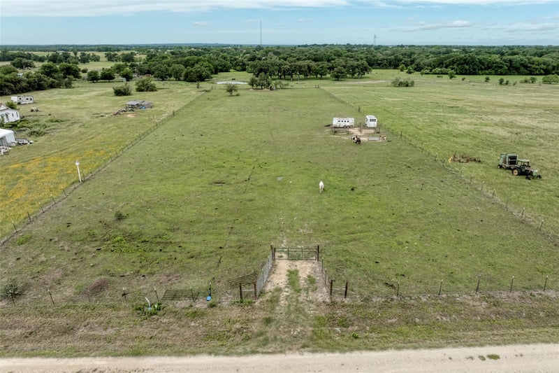 Virtual tour of 921 9th ST
