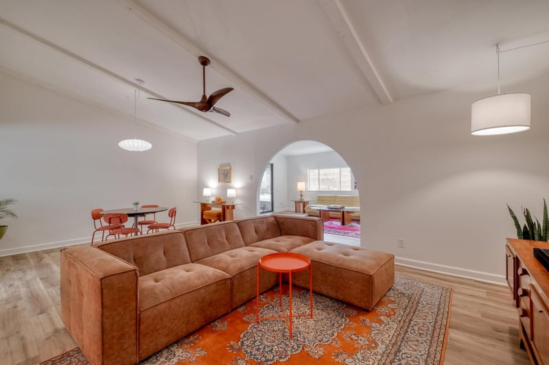 Virtual tour of 9214 Hunters Trce E