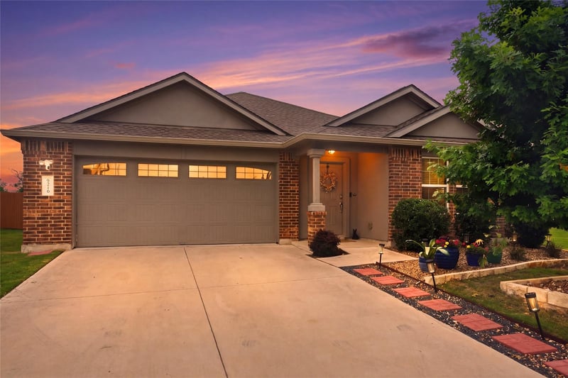 Virtual tour of 9216 Daisy Cutter XING