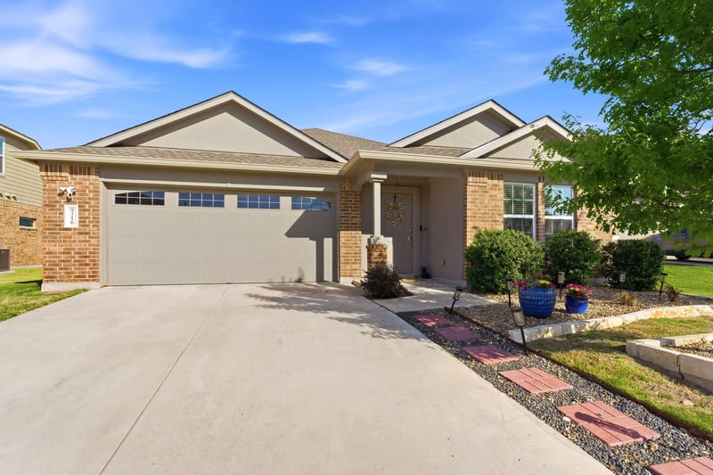 Virtual tour of 9216 Daisy Cutter XING