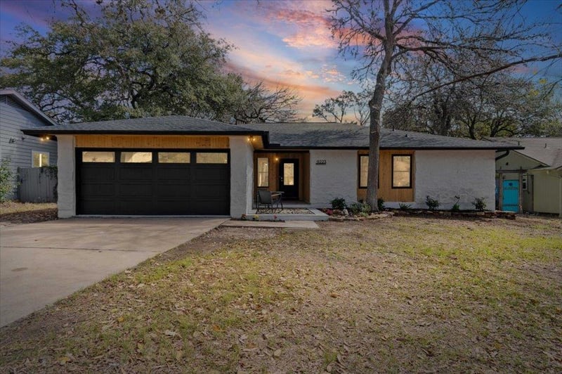 Virtual tour of 9223 Independence LOOP