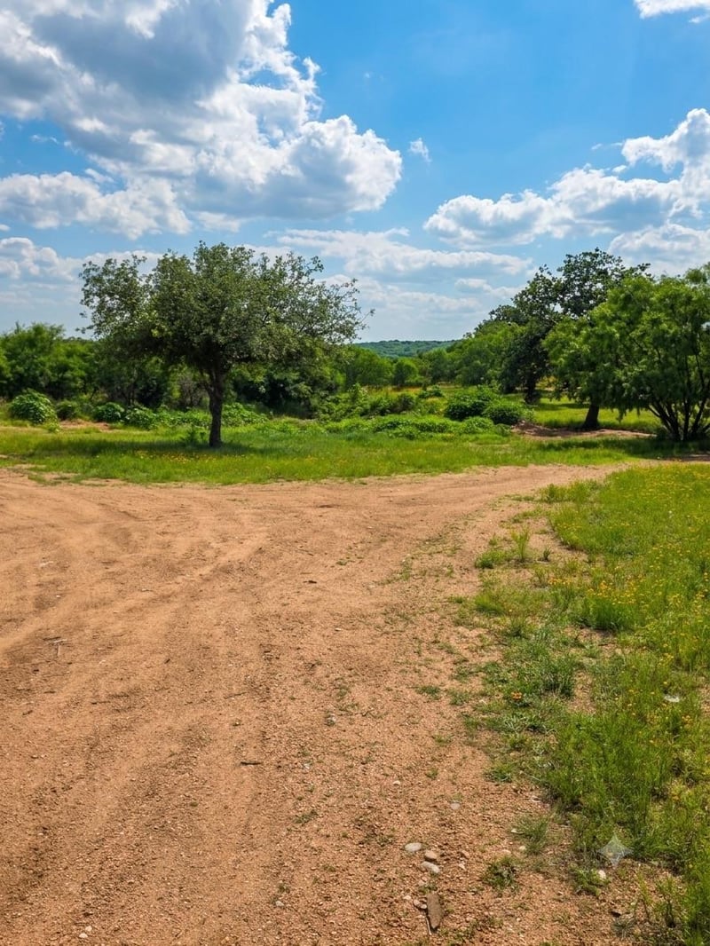 Virtual tour of 925 Old Spanish TRL