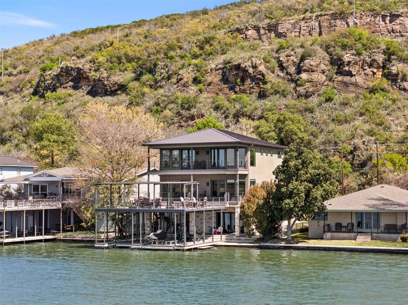 Virtual tour of 926 Scenic Loop