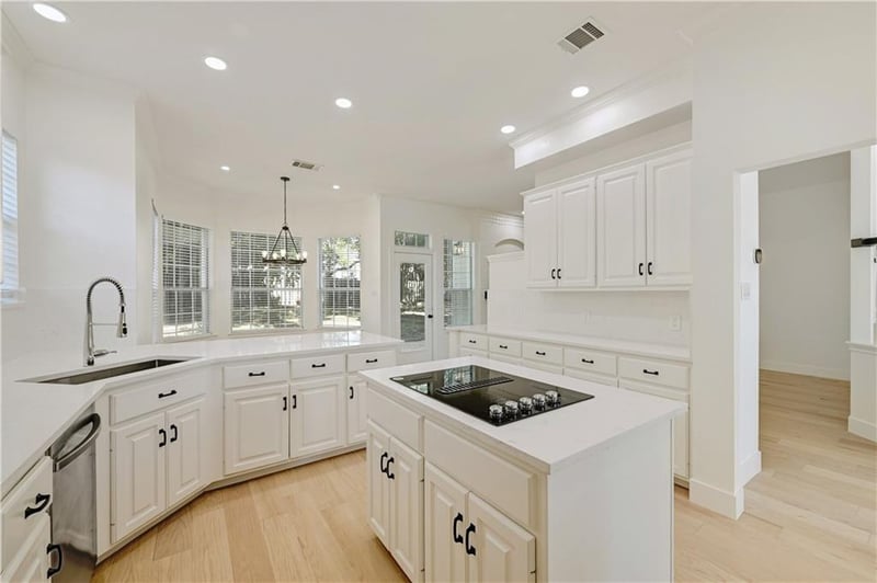 Virtual tour of 9277 Scenic Bluff Dr