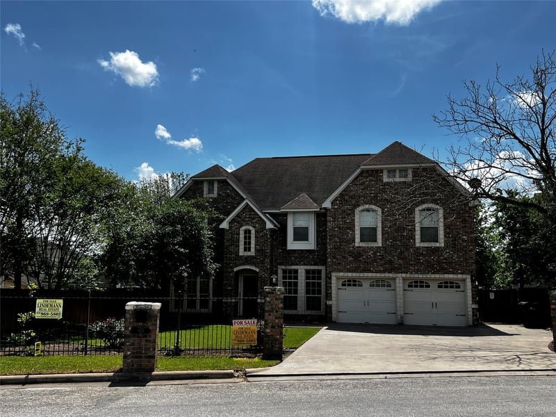 Virtual tour of 929 N Horton ST