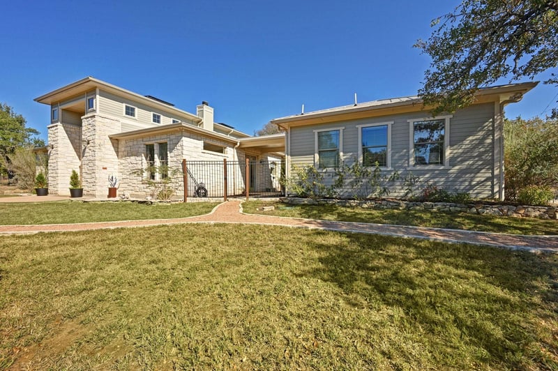 Virtual tour of 9300 N Madrone TRL