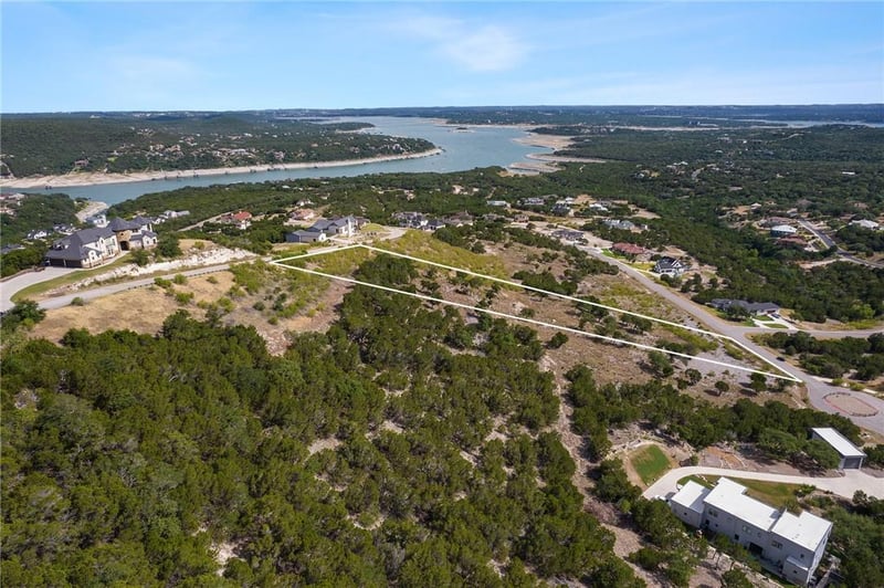 Virtual tour of 9300 Ranchland Hills Blvd