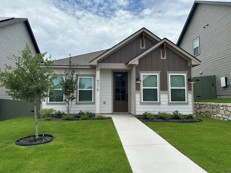 Virtual tour of 9316 Gladsome PATH