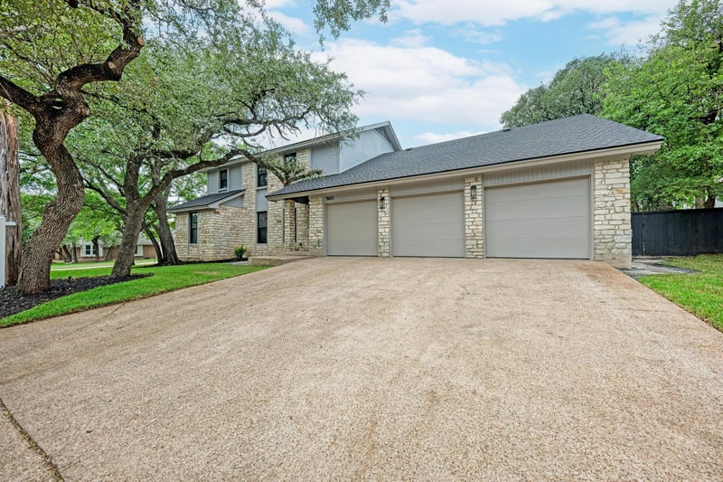 Virtual tour of 9401 Topridge Dr