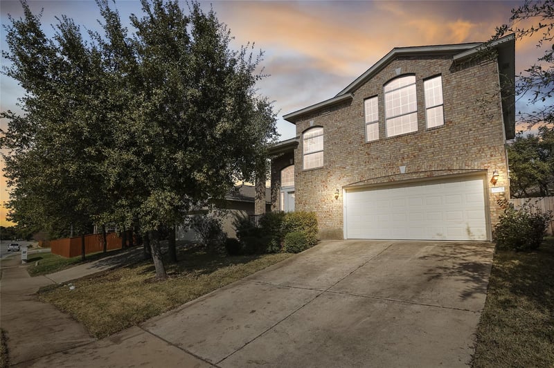 Virtual tour of 9405 Billingham Trl