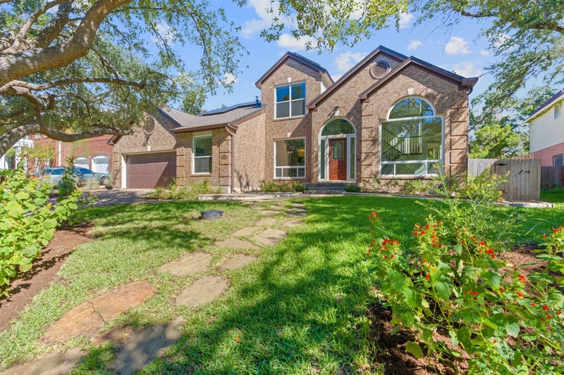 Virtual tour of 9408 Scenic Bluff DR