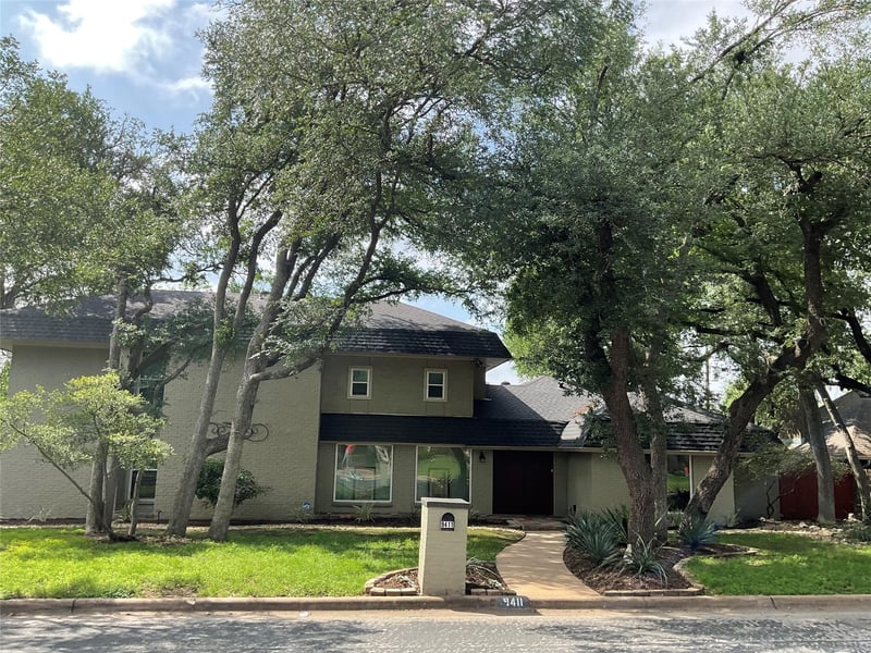 Virtual tour of 9411 Cedar Crest DR