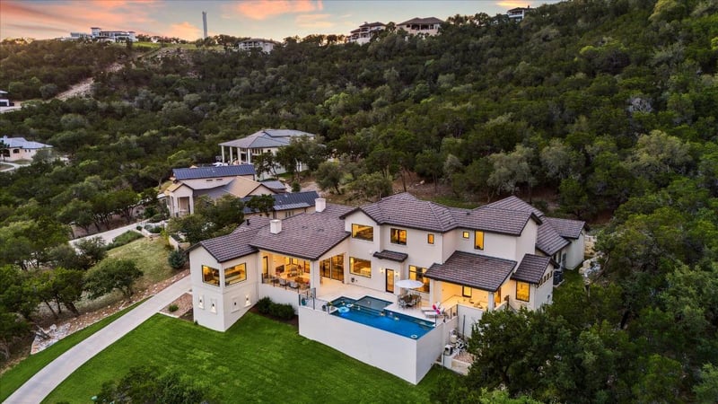 Virtual tour of 9416 Ranchland Hills BLVD