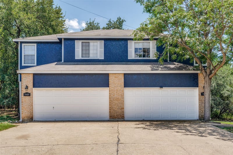 Virtual tour of 945-947 Sagewood TRL