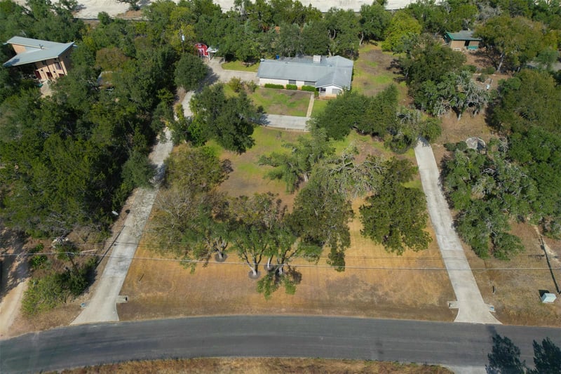 Virtual tour of 9504 Flintrock CIR