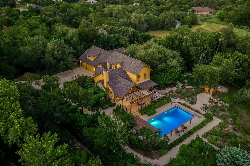 Virtual tour of 9512 Vera Cruz RD