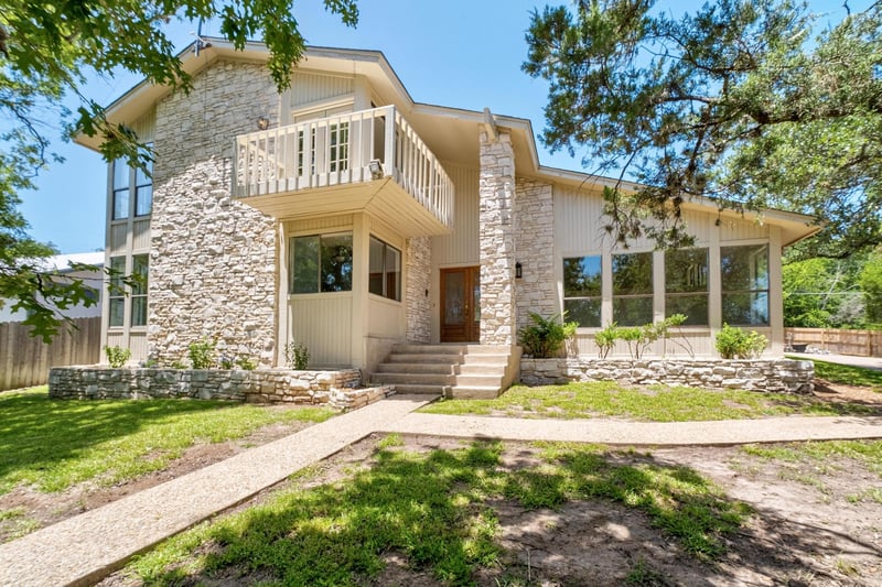 Virtual tour of 9602 Petite Cove II